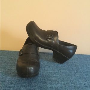 Dansko black shoes